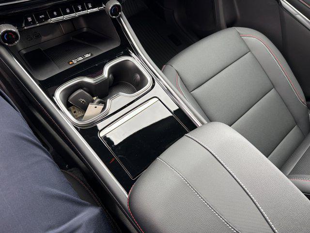 new 2026 Chevrolet Traverse car, priced at $50,999