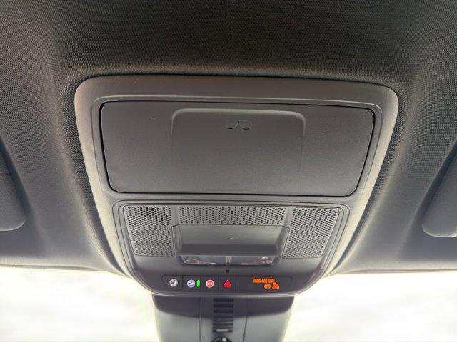 new 2026 Chevrolet Traverse car, priced at $50,999