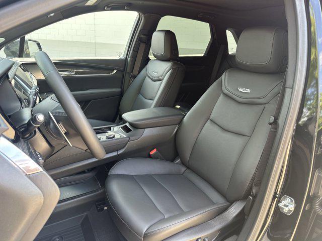 new 2025 Cadillac XT5 car, priced at $68,055