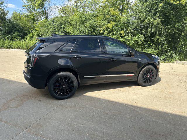 new 2025 Cadillac XT5 car, priced at $68,055