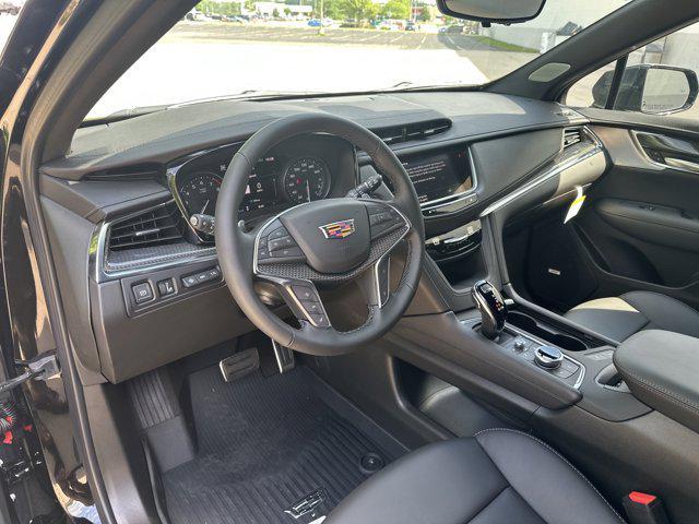 new 2025 Cadillac XT5 car, priced at $68,055