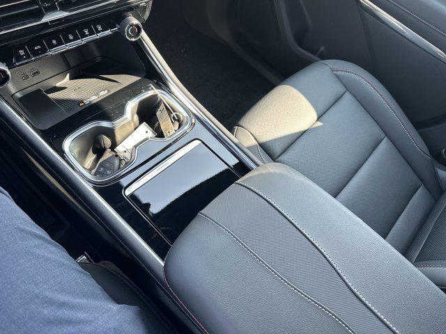 new 2025 Chevrolet Traverse car, priced at $50,835