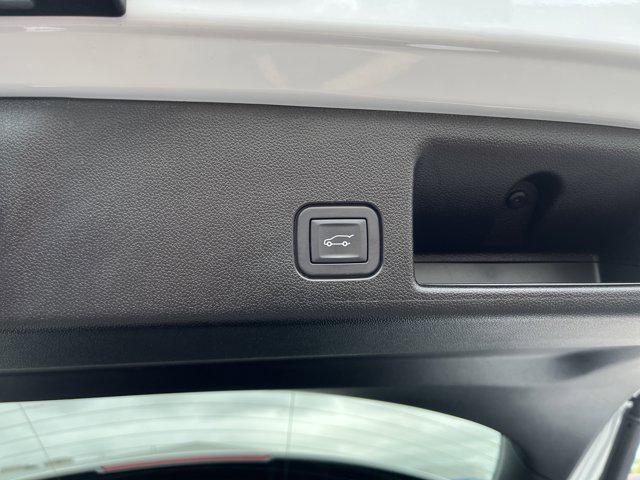 used 2025 Chevrolet Equinox EV car, priced at $26,999
