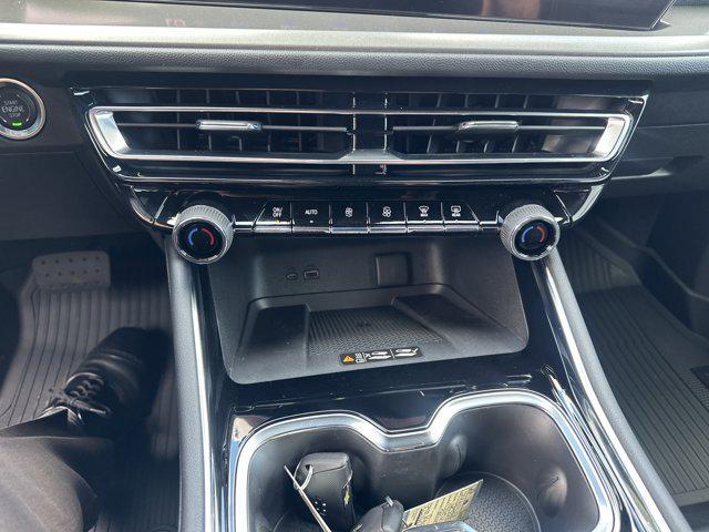 new 2026 Chevrolet Traverse car, priced at $43,999