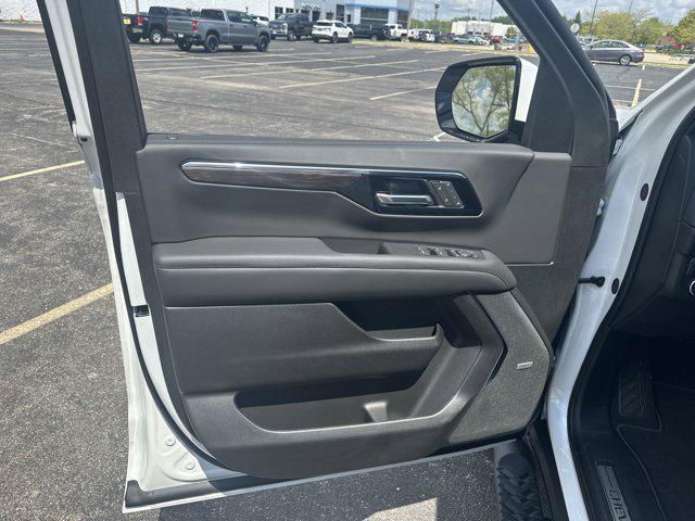 new 2025 Chevrolet Suburban car, priced at $81,900