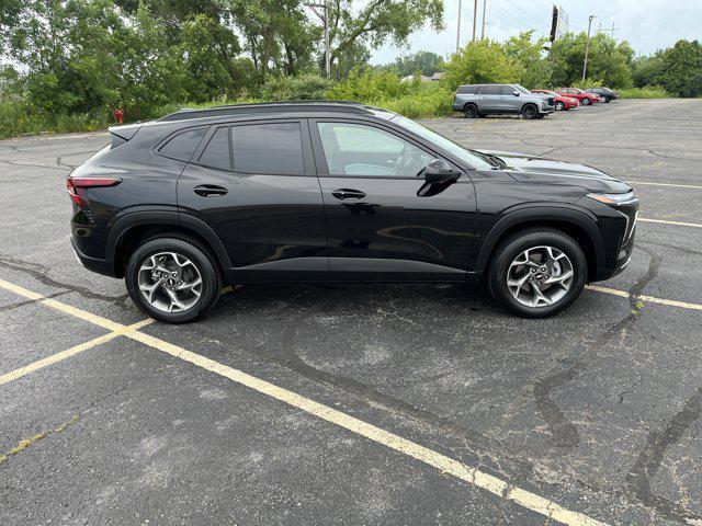 used 2025 Chevrolet Trax car, priced at $21,999