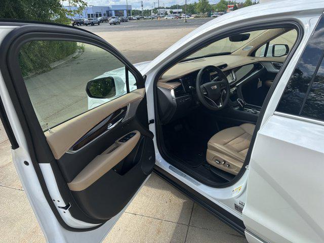new 2025 Cadillac XT6 car, priced at $76,740