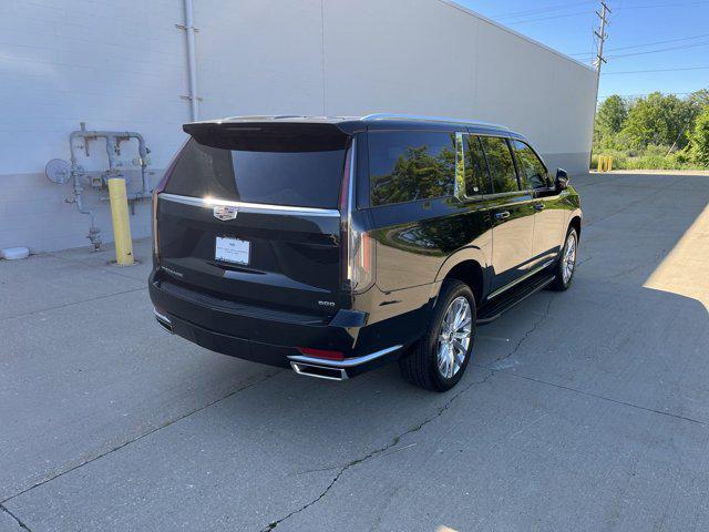 used 2022 Cadillac Escalade ESV car, priced at $68,999