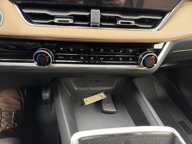 new 2026 Chevrolet Equinox car, priced at $39,110