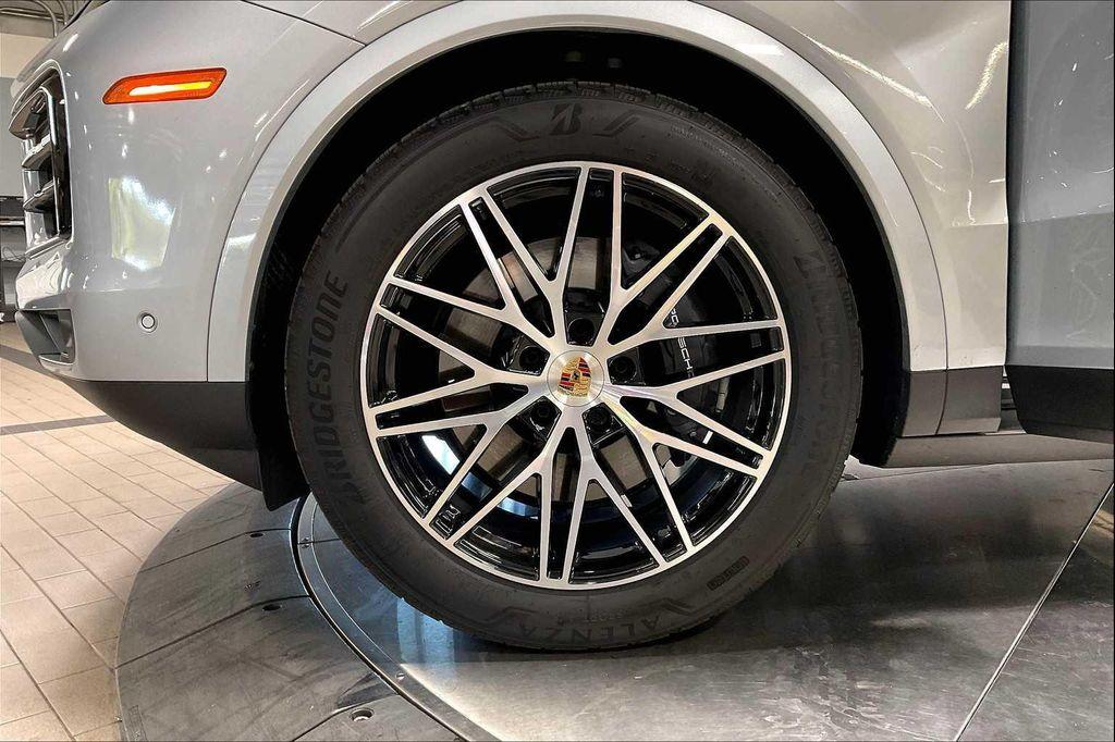 used 2025 Porsche Cayenne car, priced at $89,988