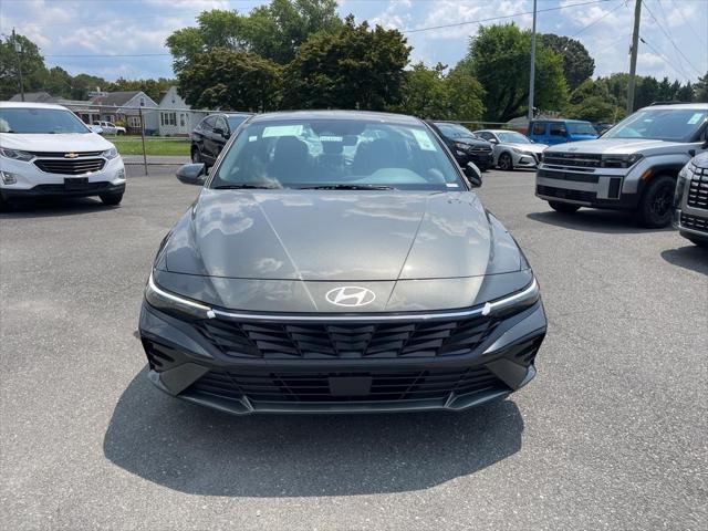 new 2024 Hyundai Elantra car, priced at $25,305