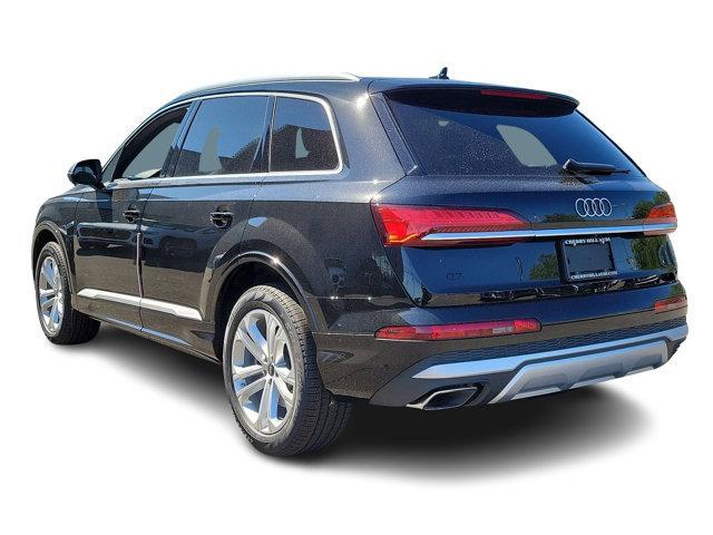 new 2025 Audi Q7 car, priced at $72,735