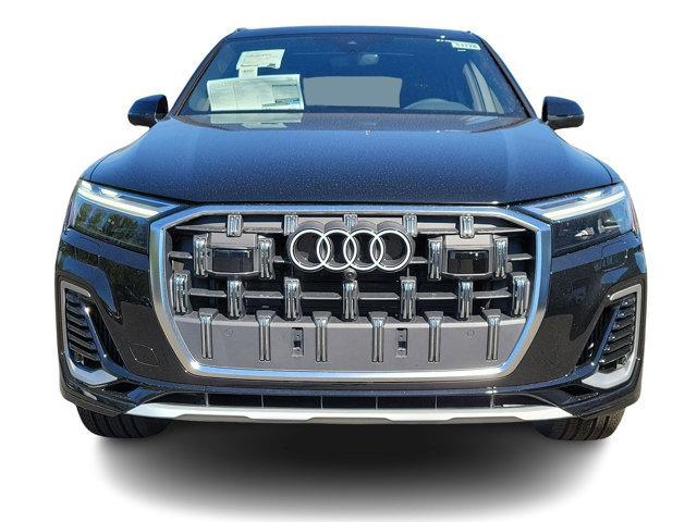 new 2025 Audi Q7 car, priced at $72,735