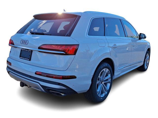 new 2025 Audi Q7 car, priced at $75,800