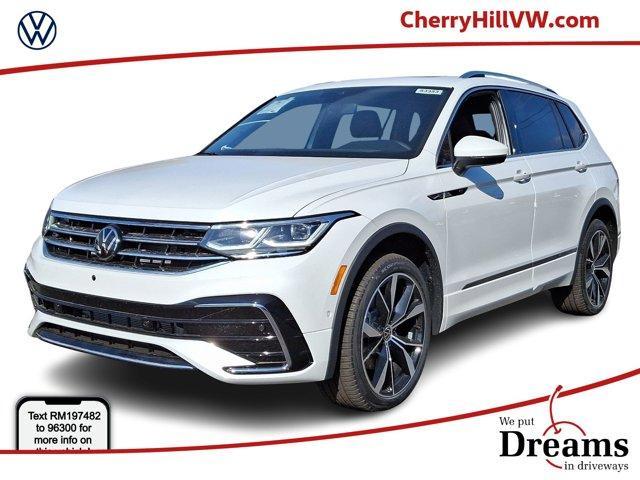 new 2024 Volkswagen Tiguan car, priced at $41,696