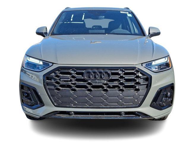 new 2025 Audi Q5 car, priced at $60,200