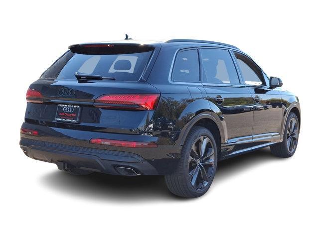 new 2025 Audi Q7 car, priced at $77,735