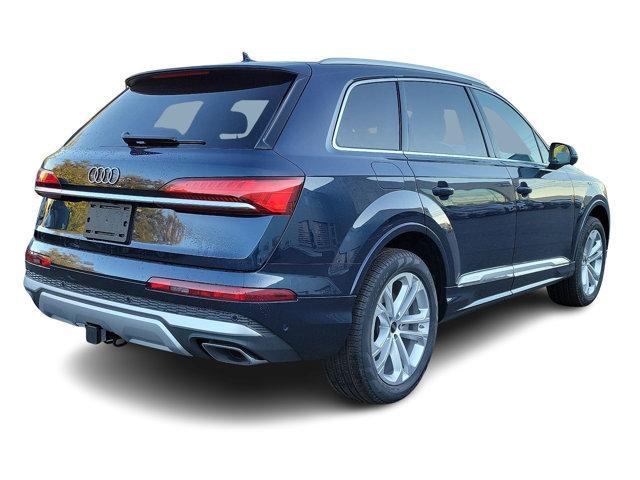 new 2025 Audi Q7 car, priced at $75,800