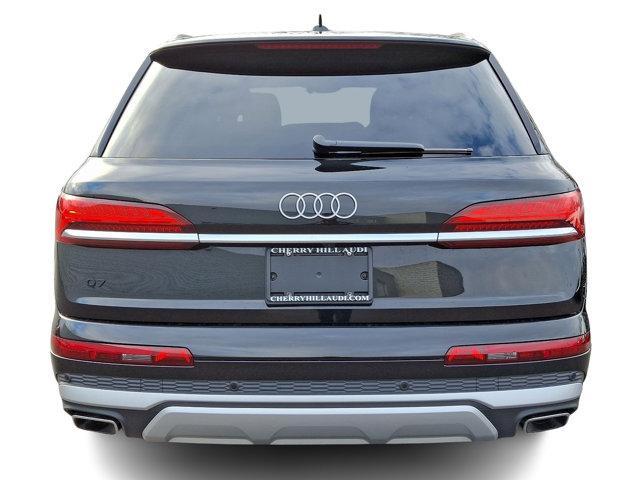 new 2025 Audi Q7 car, priced at $65,730