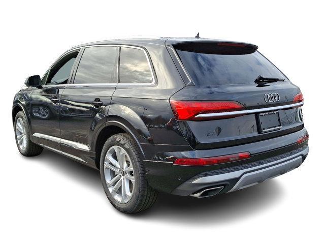 new 2025 Audi Q7 car, priced at $65,730