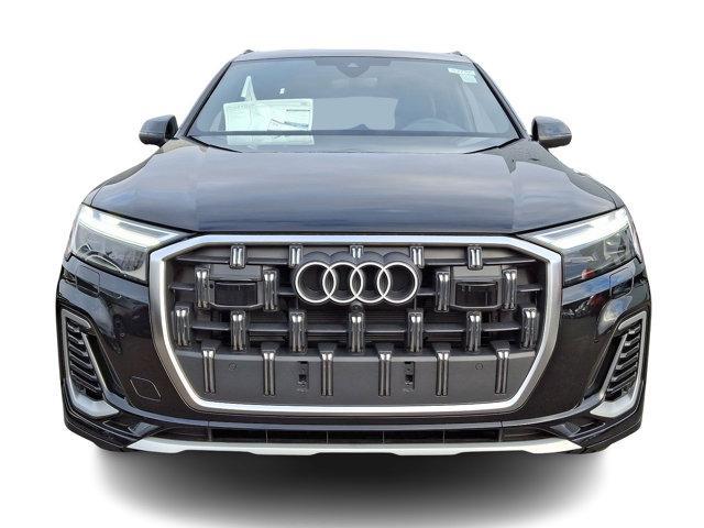 new 2025 Audi Q7 car, priced at $65,730