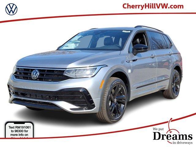 new 2024 Volkswagen Tiguan car, priced at $38,096