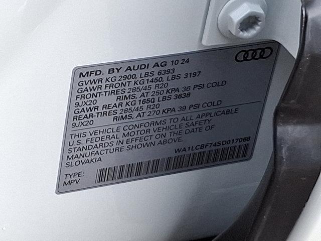 new 2025 Audi Q7 car, priced at $69,960