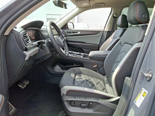 new 2024 Volkswagen Atlas car, priced at $47,955