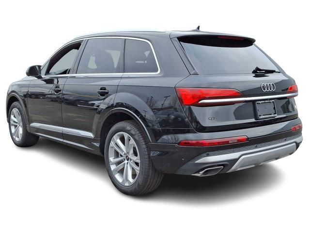 new 2025 Audi Q7 car, priced at $64,575