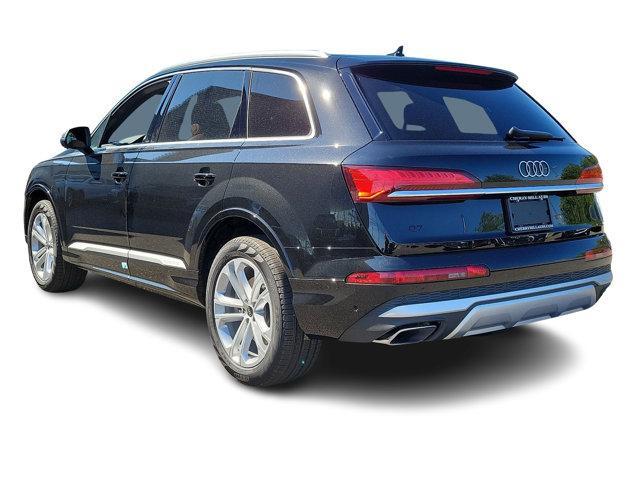 new 2025 Audi Q7 car, priced at $72,735