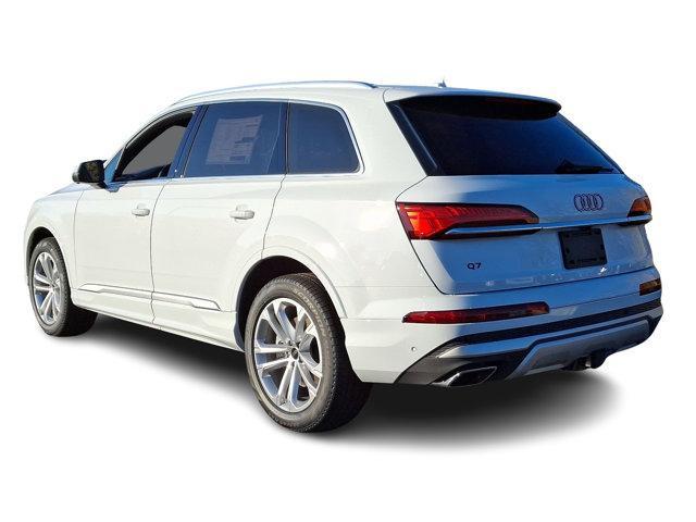 new 2025 Audi Q7 car, priced at $74,540