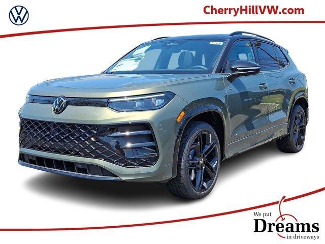 new 2025 Volkswagen Tiguan car, priced at $39,821