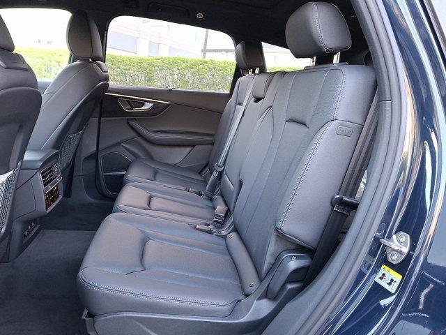 new 2025 Audi Q7 car, priced at $76,725