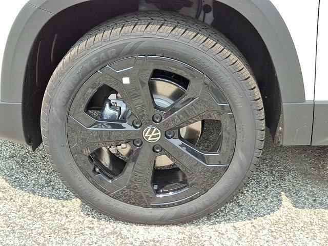 new 2025 Volkswagen Taos car, priced at $38,011