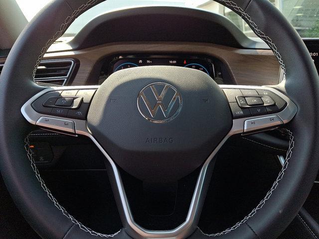 new 2025 Volkswagen Atlas car, priced at $48,948