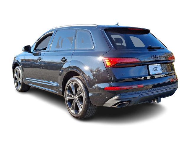 new 2025 Audi Q7 car, priced at $77,880