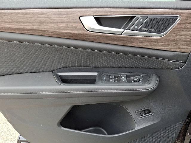 new 2025 Volkswagen Atlas car, priced at $56,026