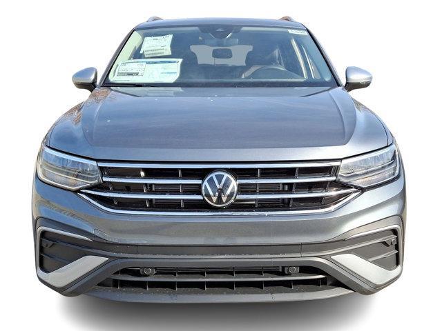 new 2024 Volkswagen Tiguan car, priced at $35,711