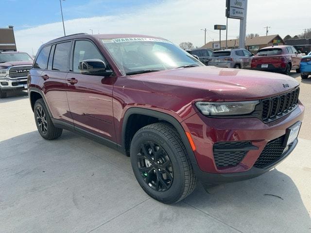 new 2024 Jeep Grand Cherokee car, priced at $47,258