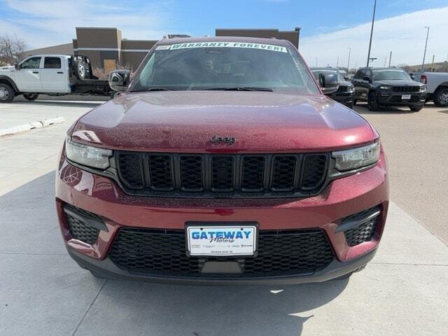 new 2024 Jeep Grand Cherokee car, priced at $45,856