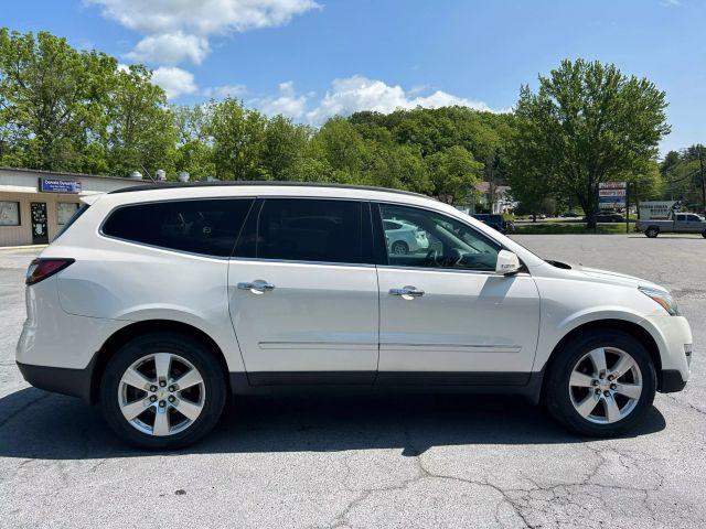 used 2015 Chevrolet Traverse car, priced at $9,450