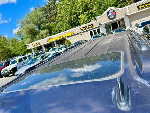 used 2007 Chevrolet Suburban car, priced at $10,990