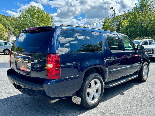 used 2007 Chevrolet Suburban car, priced at $10,990