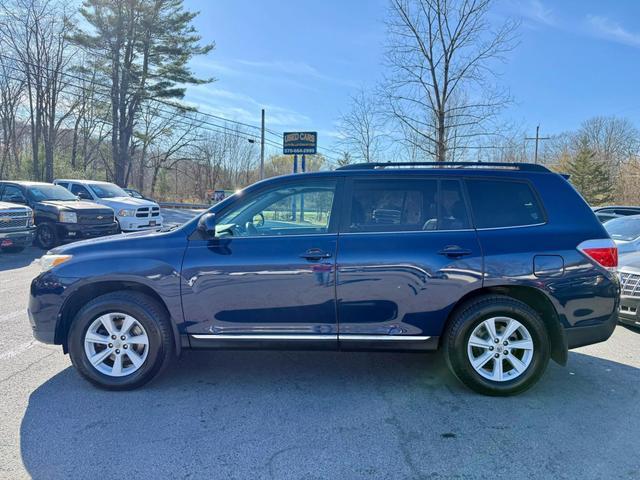 used 2013 Toyota Highlander car, priced at $14,490