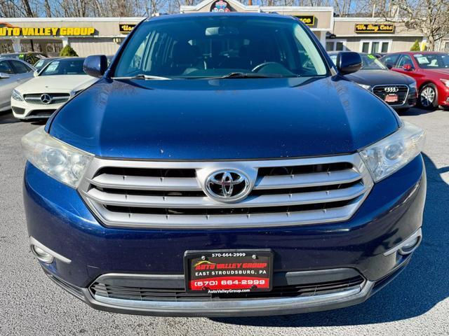 used 2013 Toyota Highlander car, priced at $14,490