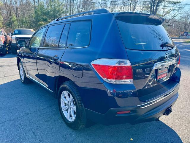 used 2013 Toyota Highlander car, priced at $14,490