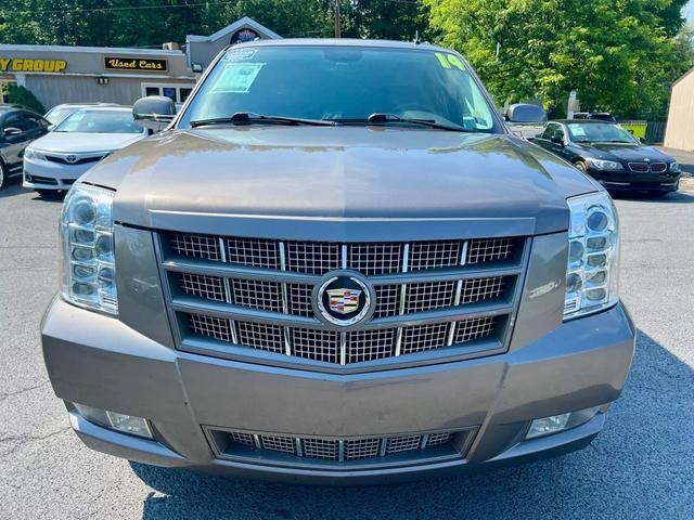 used 2014 Cadillac Escalade ESV car, priced at $14,490