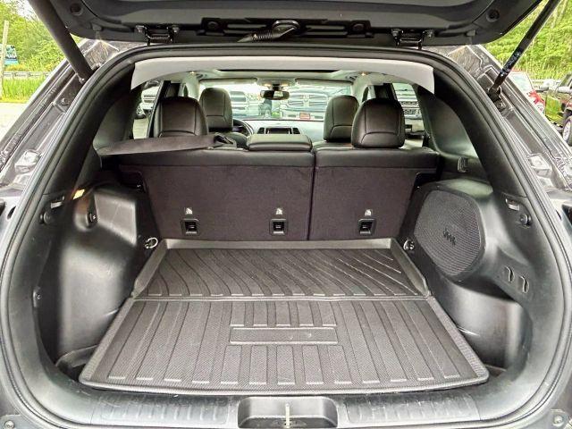 used 2019 Jeep Cherokee car, priced at $16,490