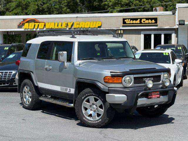 used 2007 Toyota FJ Cruiser car, priced at $9,490