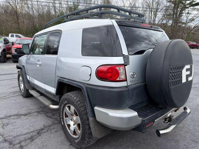 used 2007 Toyota FJ Cruiser car, priced at $9,990